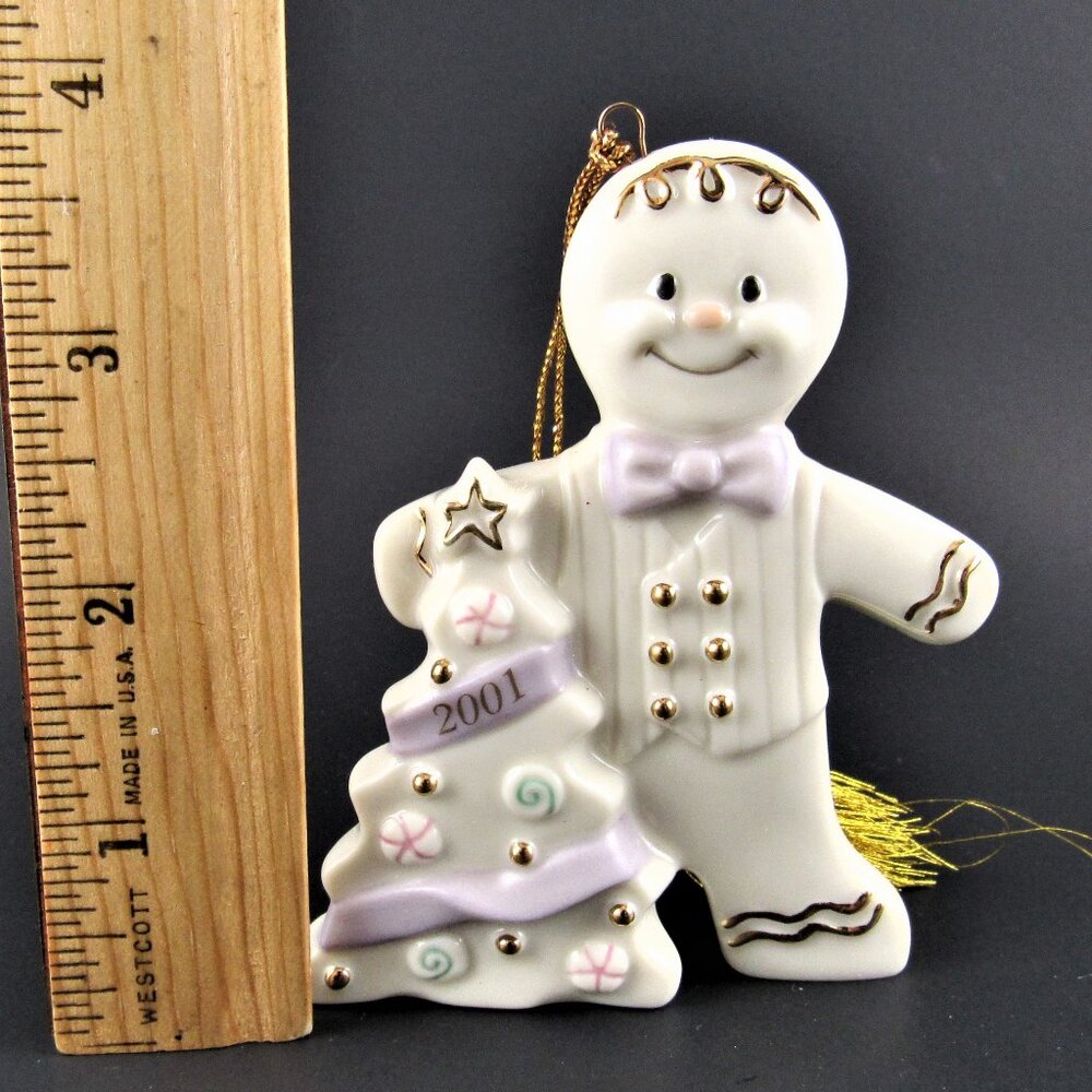 Lenox 2001 Christmas Ornament (E12)